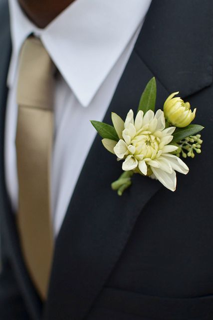 Chrysanthemum Boutonniere