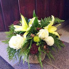Load image into Gallery viewer, Holiday Arrangements

