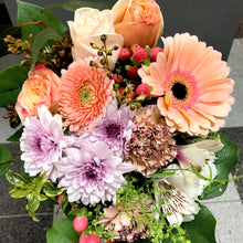 Load image into Gallery viewer, MD Hand-Tied Bouquets
